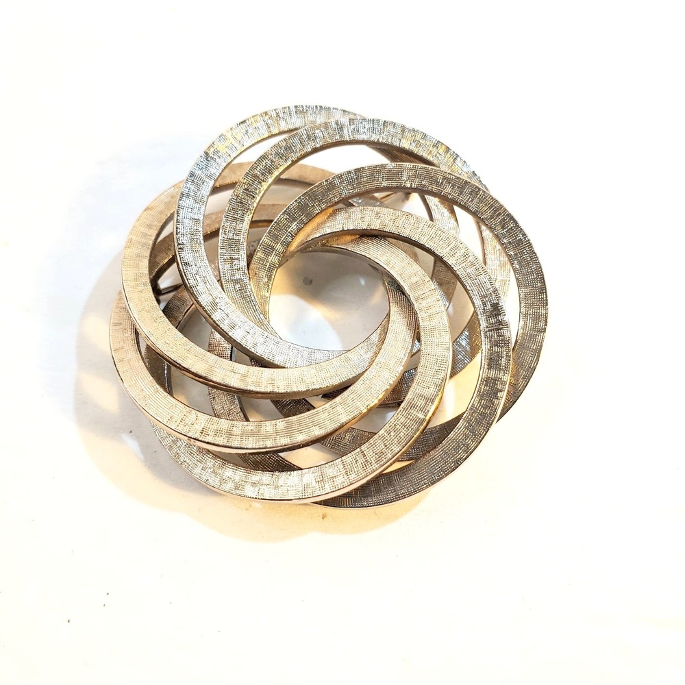 Vintage Marvella Brushed Silver Tone Metal Circle Swirl Layered Brooch Pin